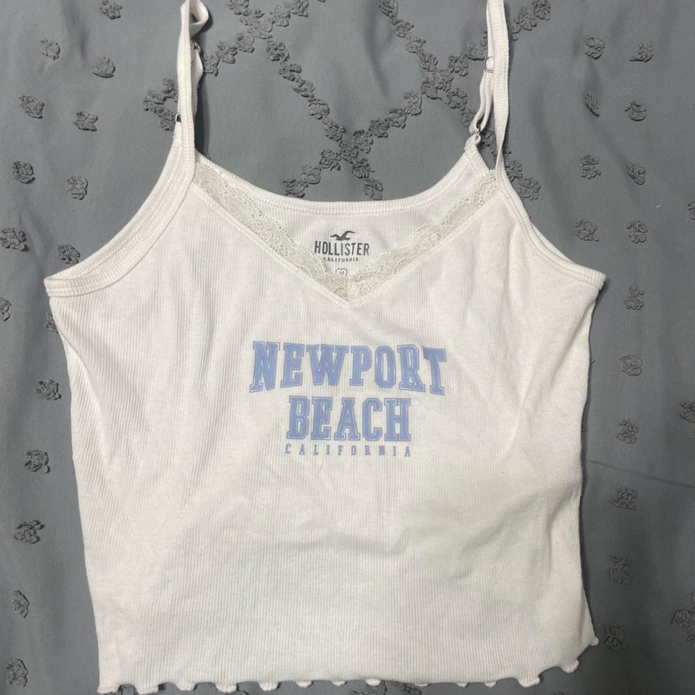 Hollister Newport Beach Crop Top